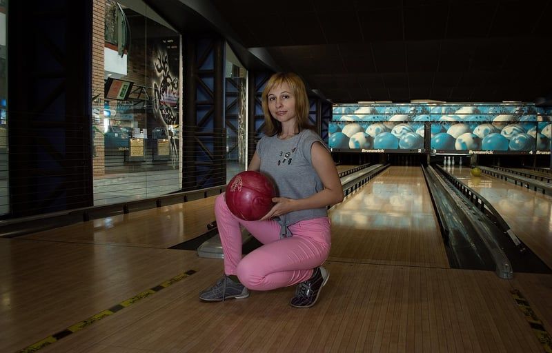 Découvrez l'histoire et origine du bowling : des quilles aux pistes modernes en 2026